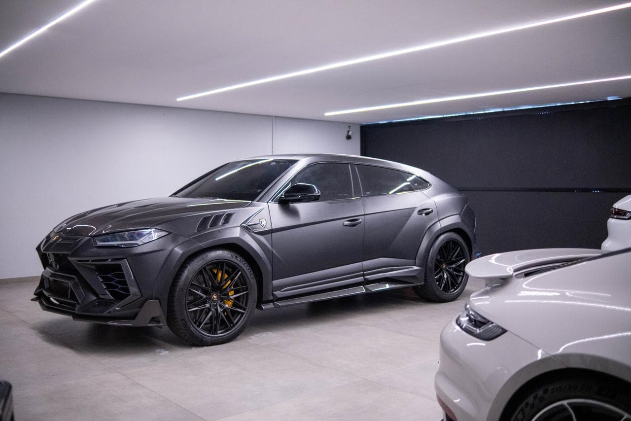 Proteção automotiva com acabamento preciso